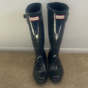Hunter Woman’s Original Tall Gloss Rain Boots - size 7